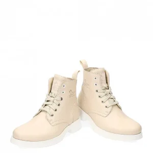 Elvia^Panama Jack Hot